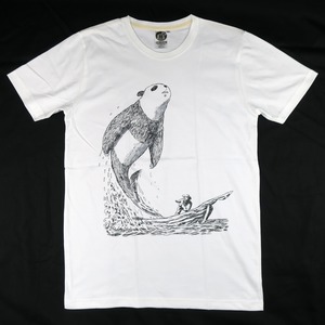 巨大な鯨になったパンダ？「白鯨パンダ」Tシャツ