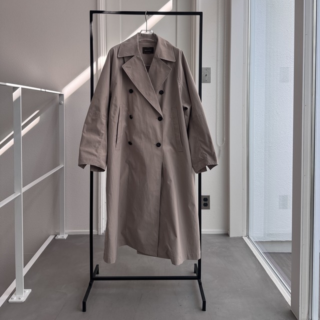 【受注予約：2月下旬入荷予定】ボリューミーシルエットスプリングCO/ベージュ