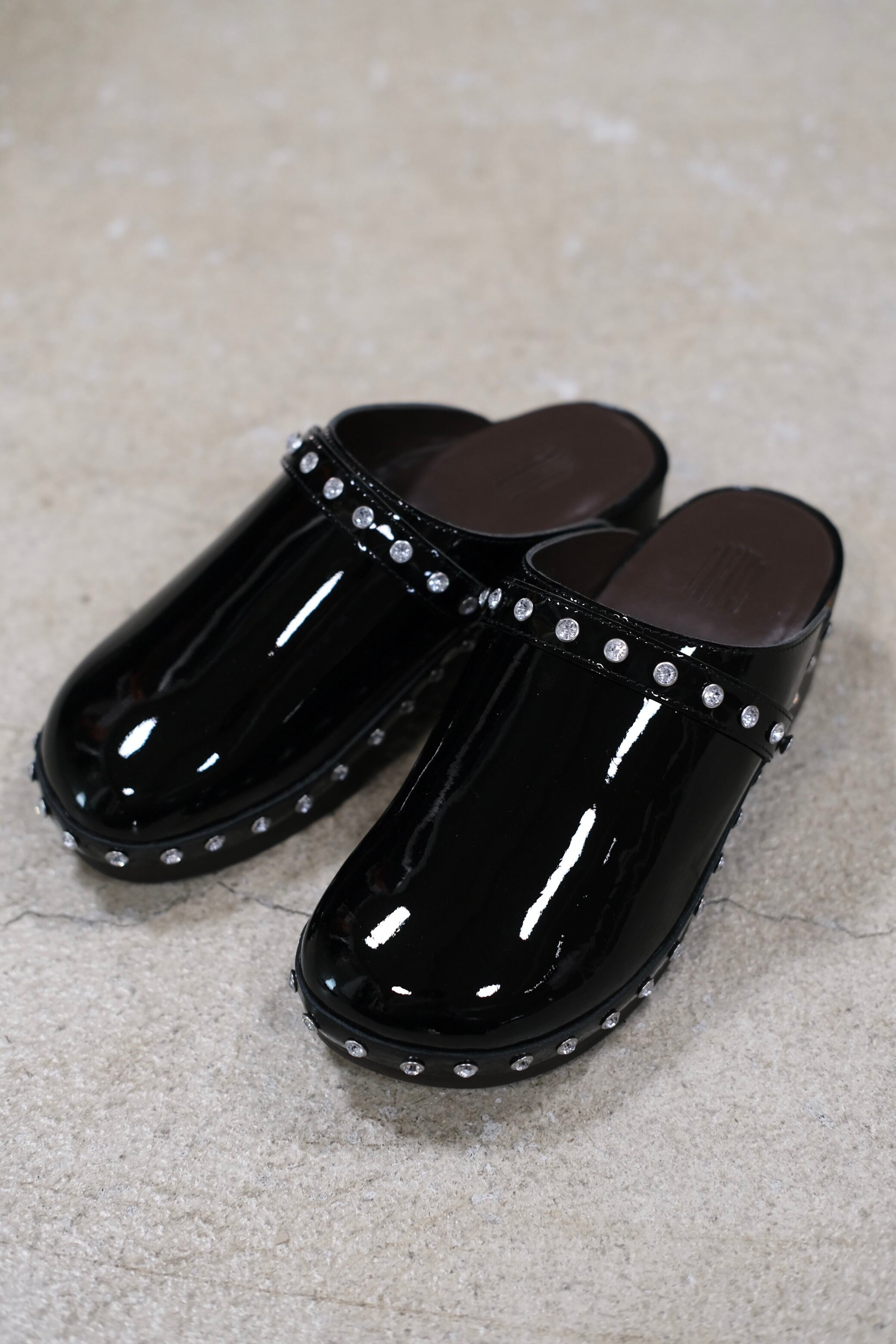 FETICO】EMBELLISHED WOODEN CROGS - black - | loop FETICO】EMBELLISHED WOODEN CROGS - black - | loop
