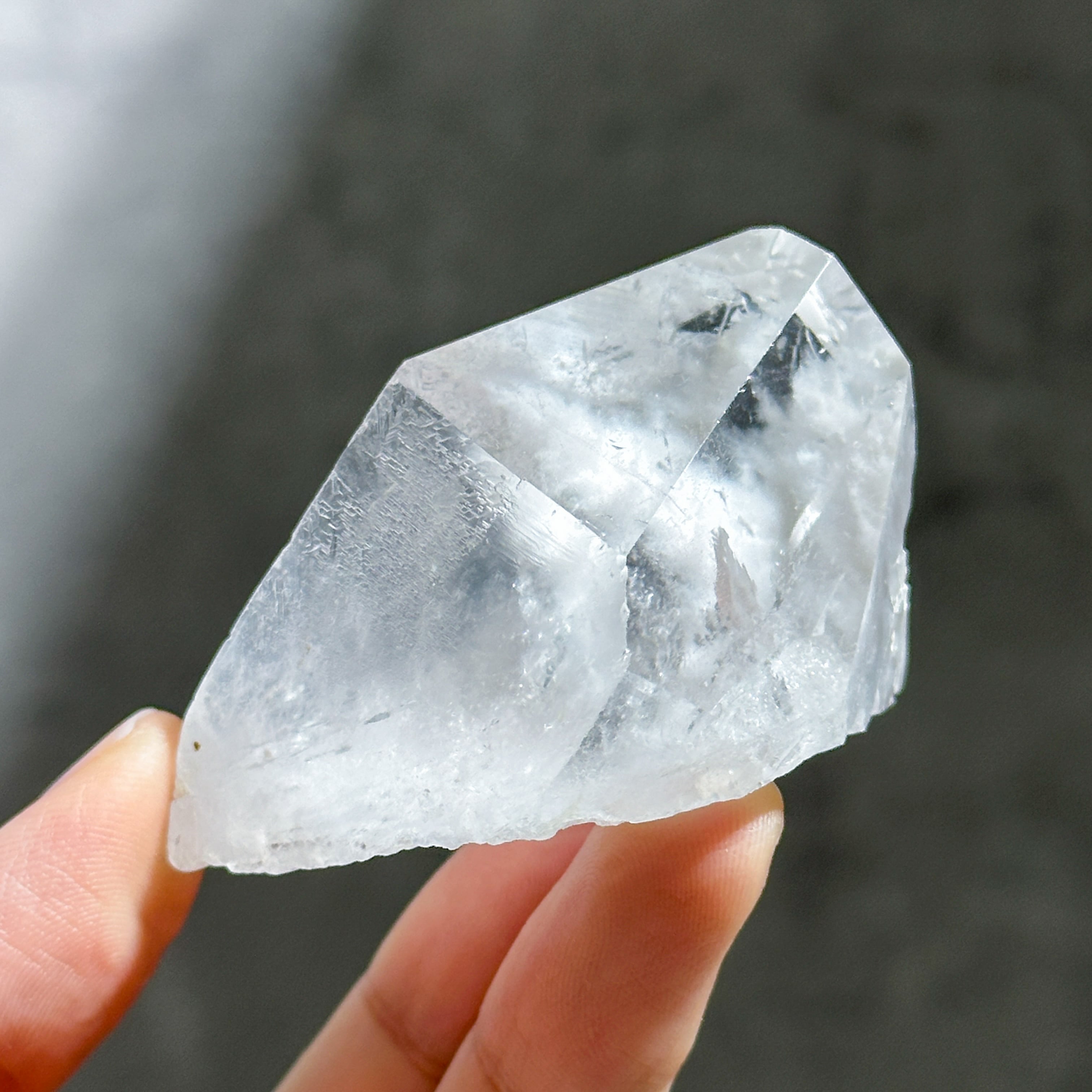 セーラ・デ・カブラル産 ホワイトアンフィボールインクォーツ04(セミポリッシュ)◇White Amphiball Quartz◇天然石・鉱物・パワーストーン