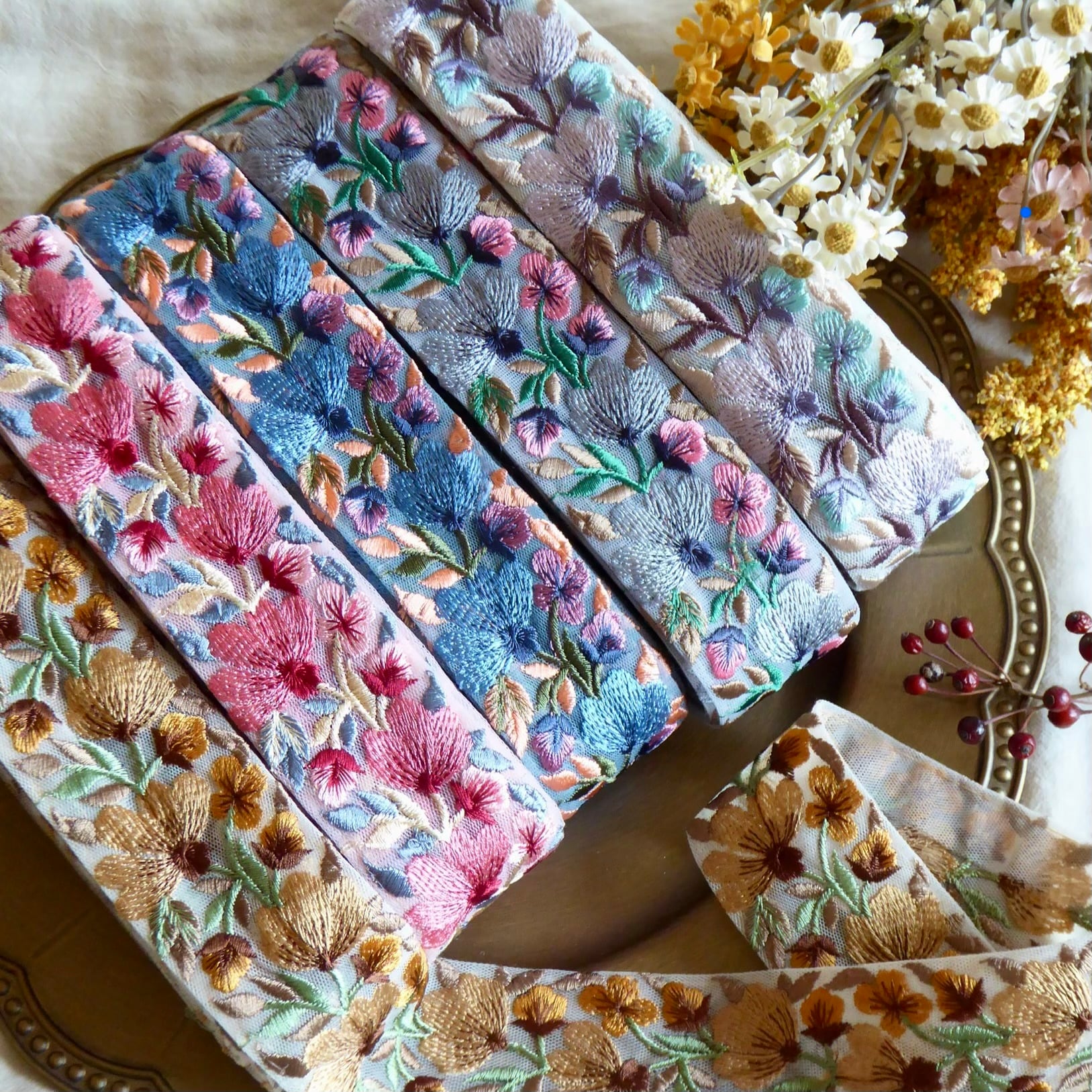 約3cm幅 インド刺繍リボン | インド刺繍リボンカット売り「10cm ribbon」