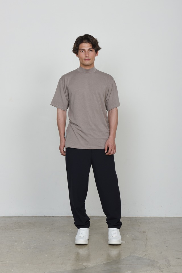 MOCK NECK S/S GREIGE