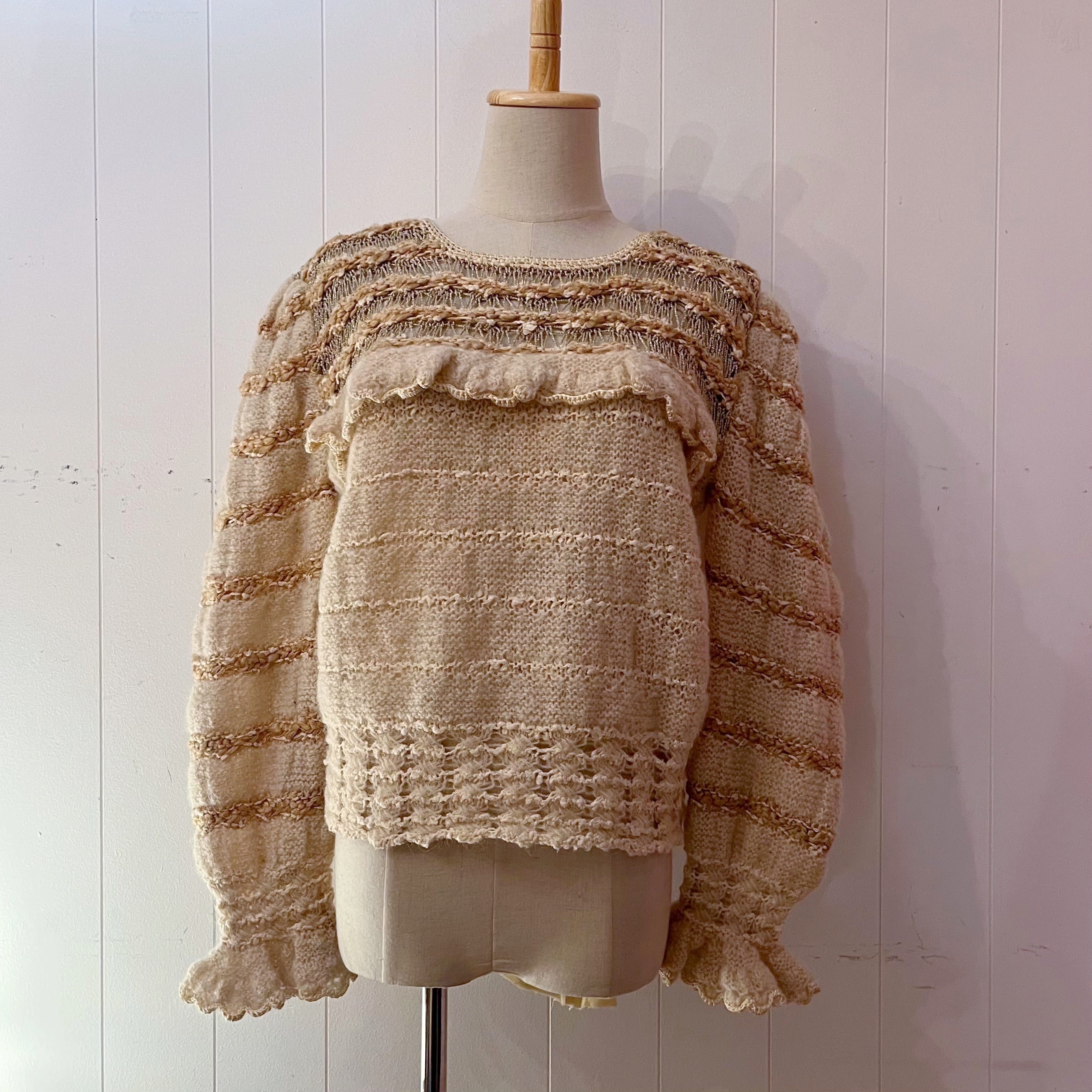 ruffle cuffs gold lame knit