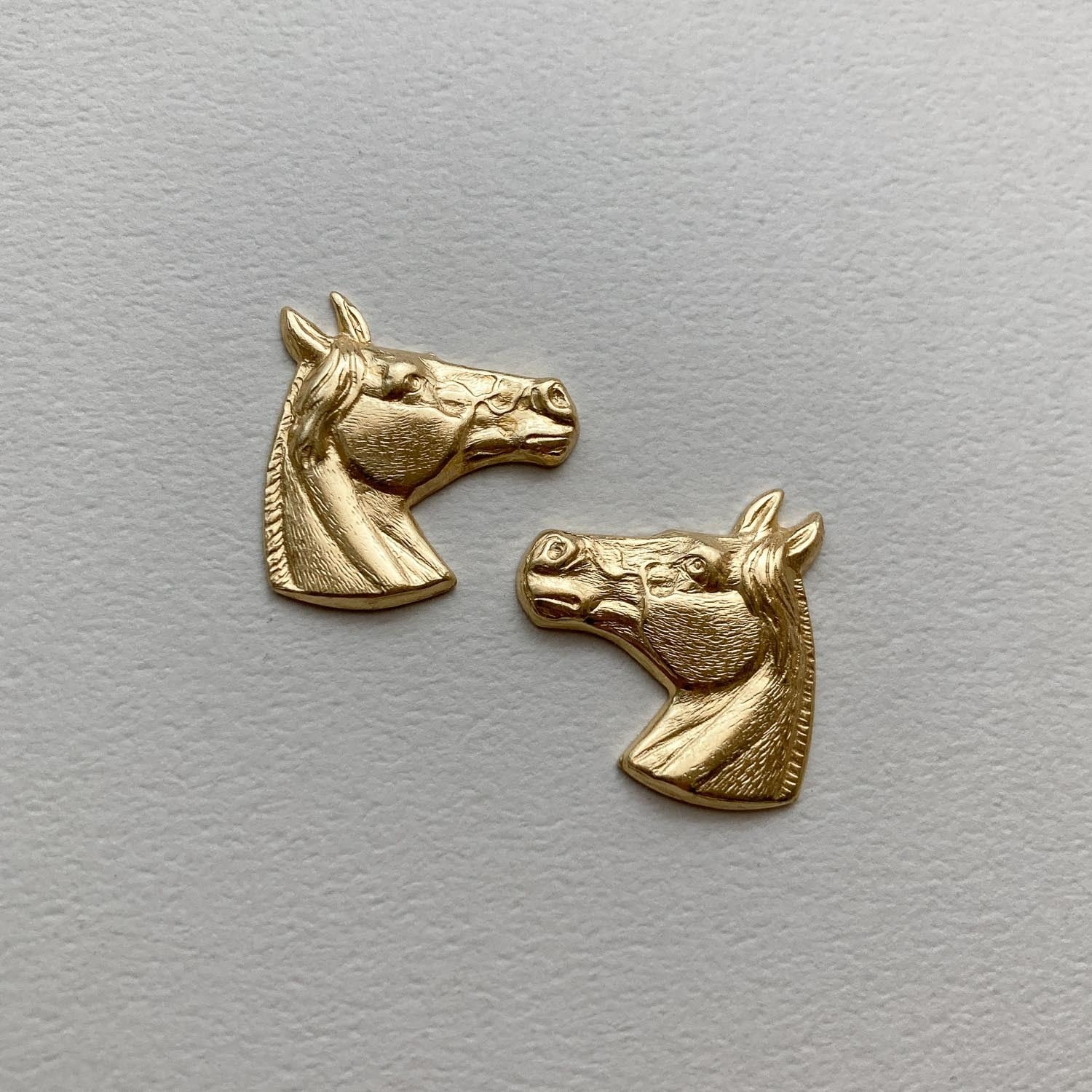 最終入荷〉USA真鍮 毛並みのきれいな馬の横顔パーツ | Dua