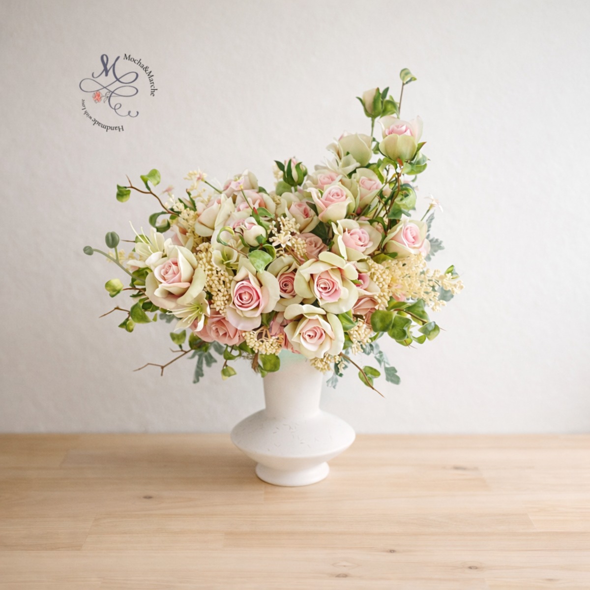 光触媒フラワーアレンジメント｜ローズを贅沢に束ねた くすみカラーの