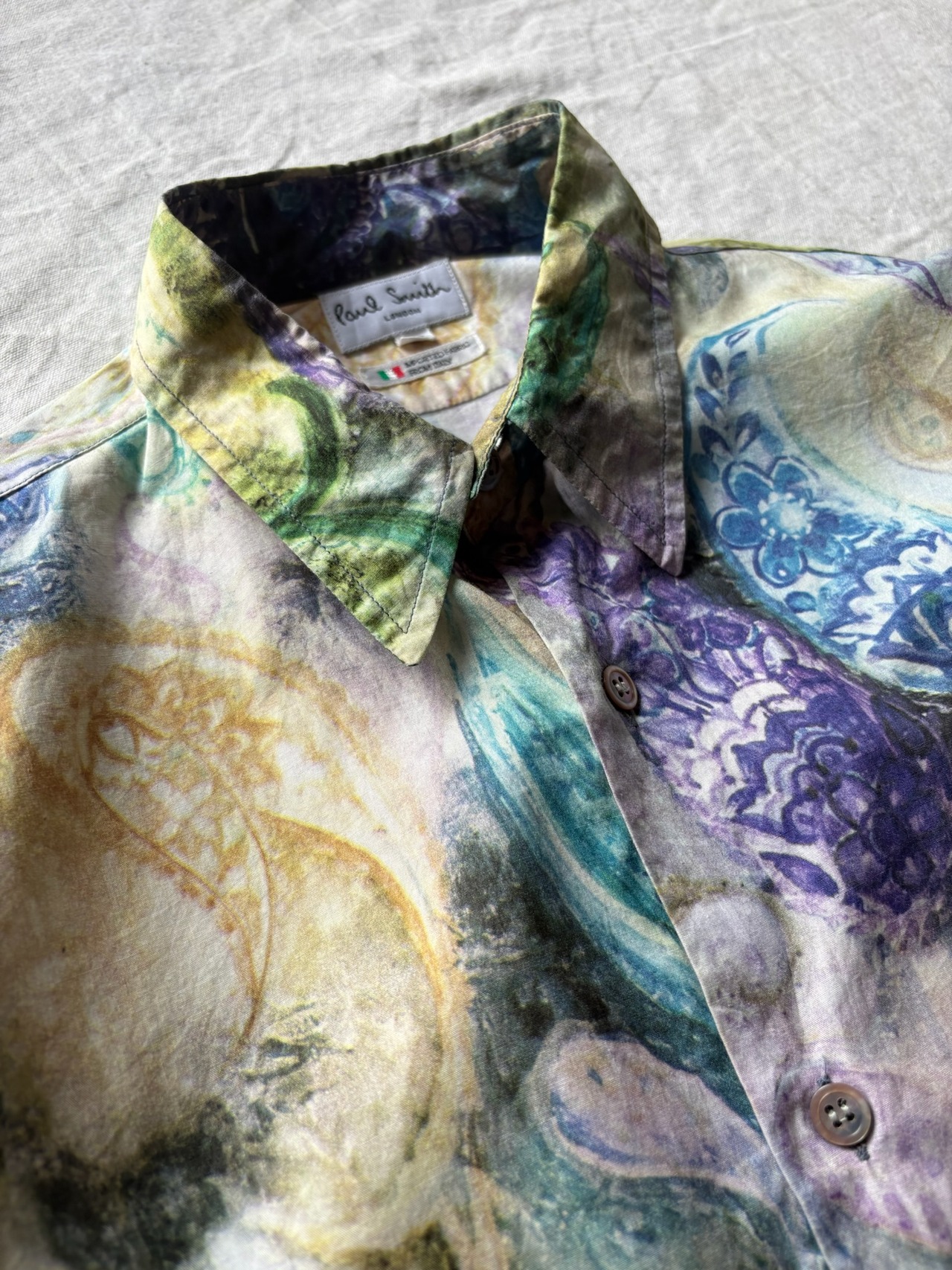 ”PAUL SMITH" Colorful paisley shirt