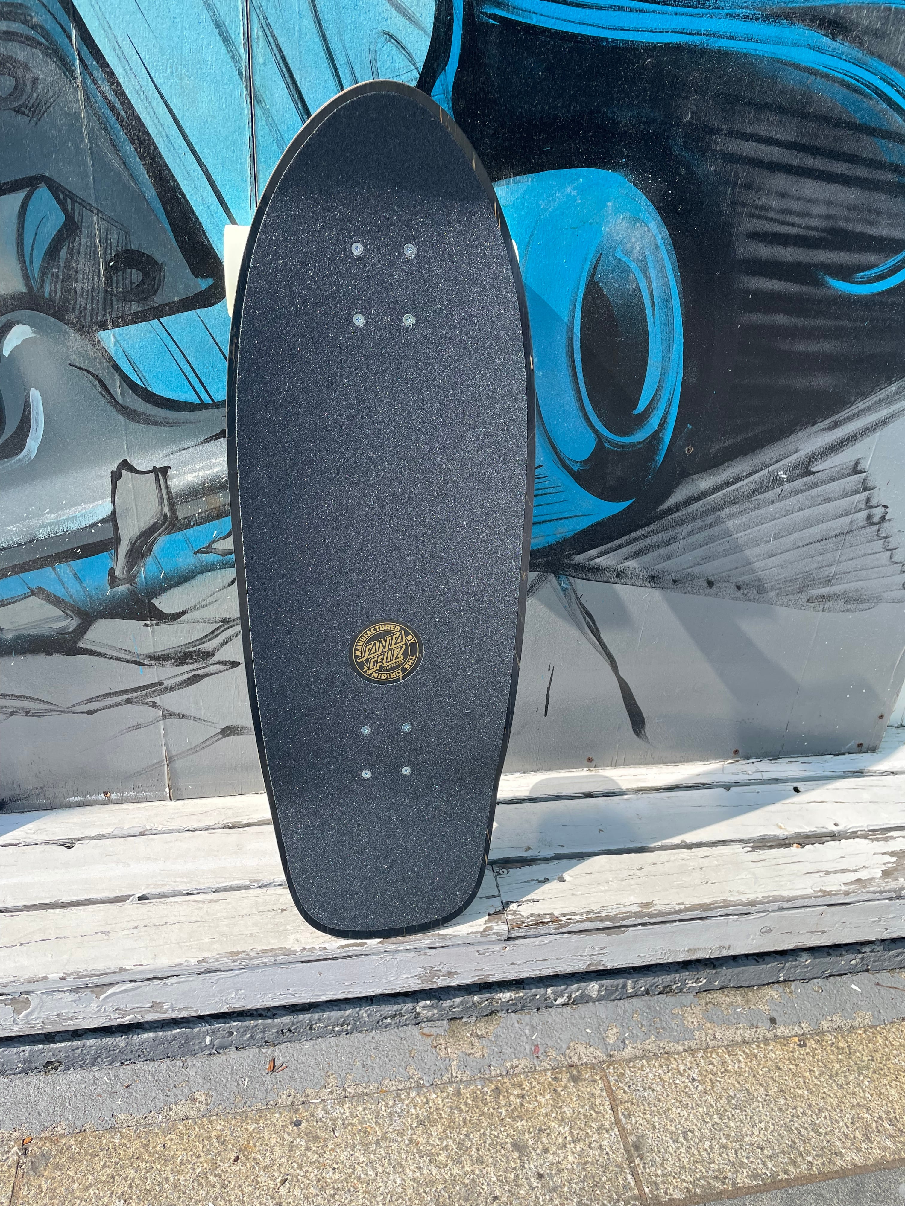 SANTA CRUZ 10.54in x 31.45in CLASSIC DOT PIG SURF SKATE CARVER