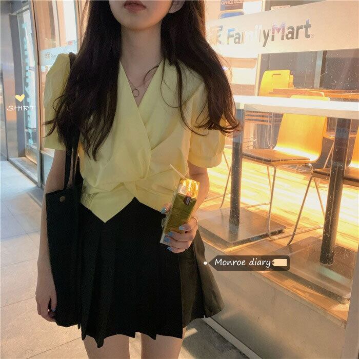 ショートスリーブイエローシャツ サマーVネックトップス 大人ガーリー スウィート キュート カジュアル 夏物 モンロー49574195629
