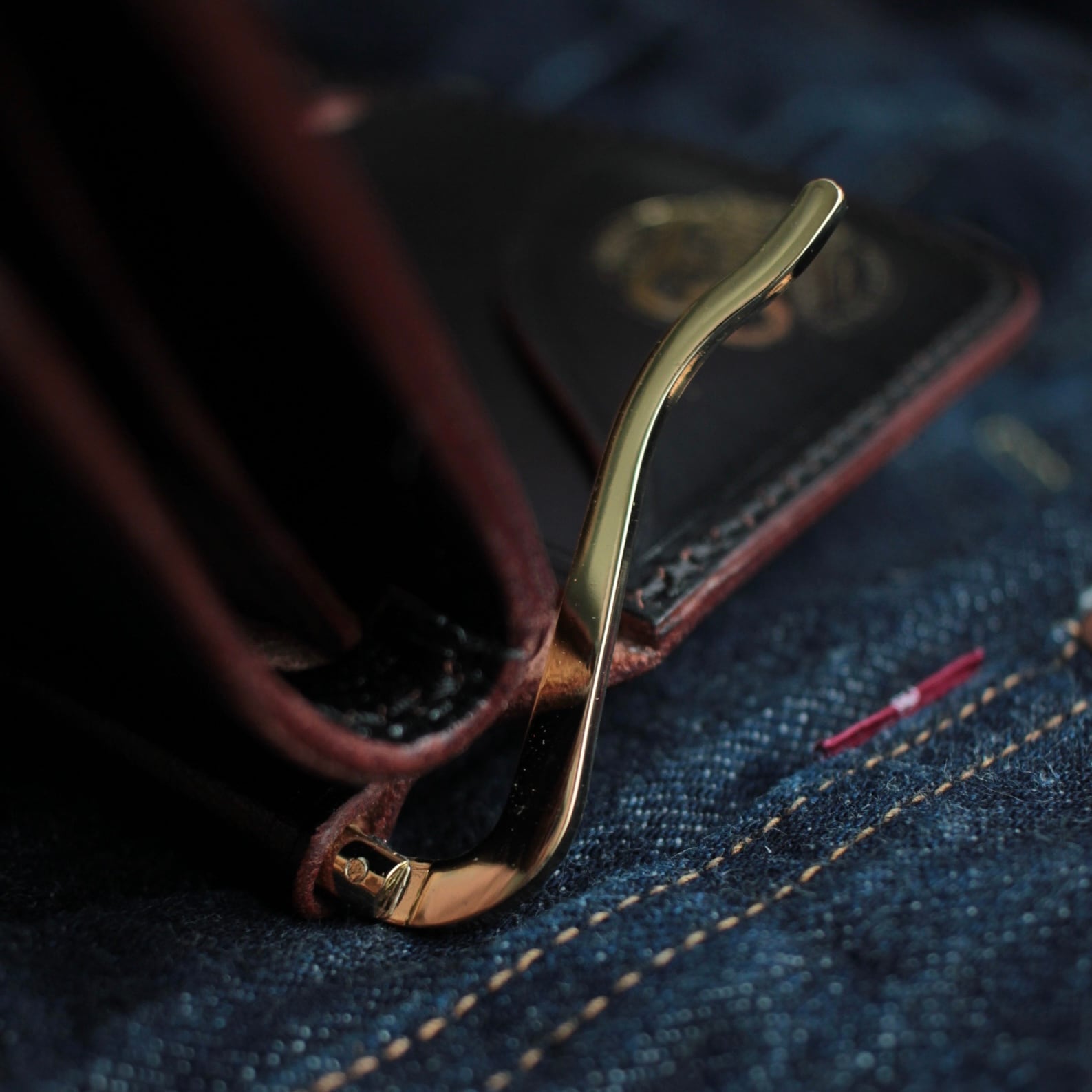 マネークリップ(生成り/ブッテーロ,ワルピエ社 ) | 6T leatherworks