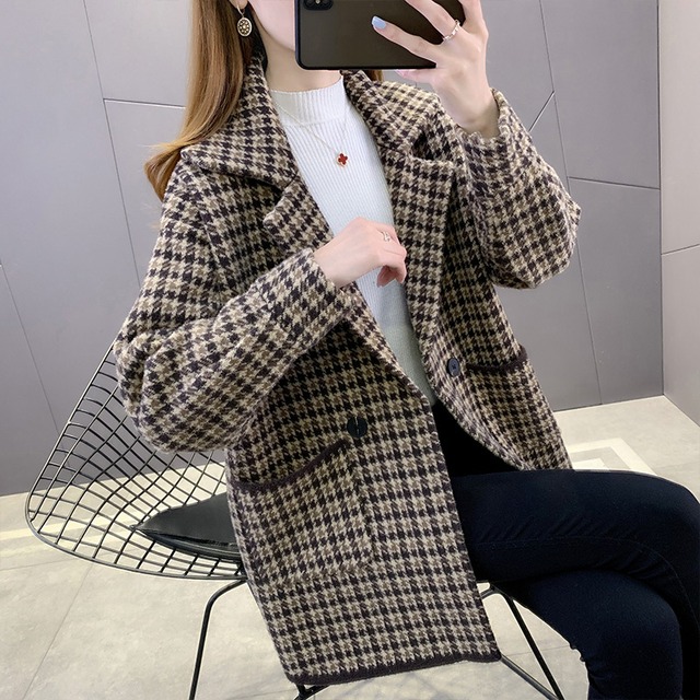 アウター コート ジャケット 上着 ショート ショート丈 袖あり 長袖 襟付き ストレート ワイド ポケット 前開き 厚手 かわいい カジュアル 大人 おしゃれ お洒落 レトロ 大人可愛い 大人女子 こなれ感 マニッシュ キュート ルーズ モード系 エレガント モダン 柄 チェック柄 格子柄 冬 20代 30代 40代 レディース デート お出かけ 重ね着 暖かい 防寒 モテ S M L XL ゆったり ゆる