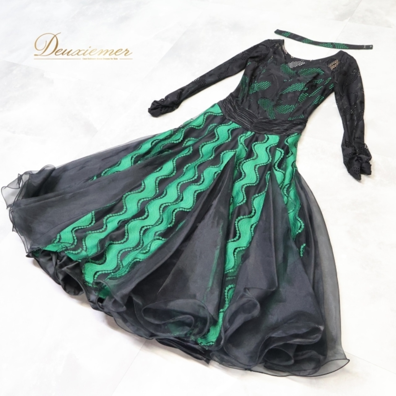 社交ダンス 衣装 パスタイム PASTIME ワンピース ドレス 黒 緑 レース 日本製 パーティドレス 発表会 綺麗 上品 パーティ ブラック系 グリーン系 社交ダンスドレス ダンス衣装 大人用 フォーマルドレス レディースドレス エレガント パフォーマンス