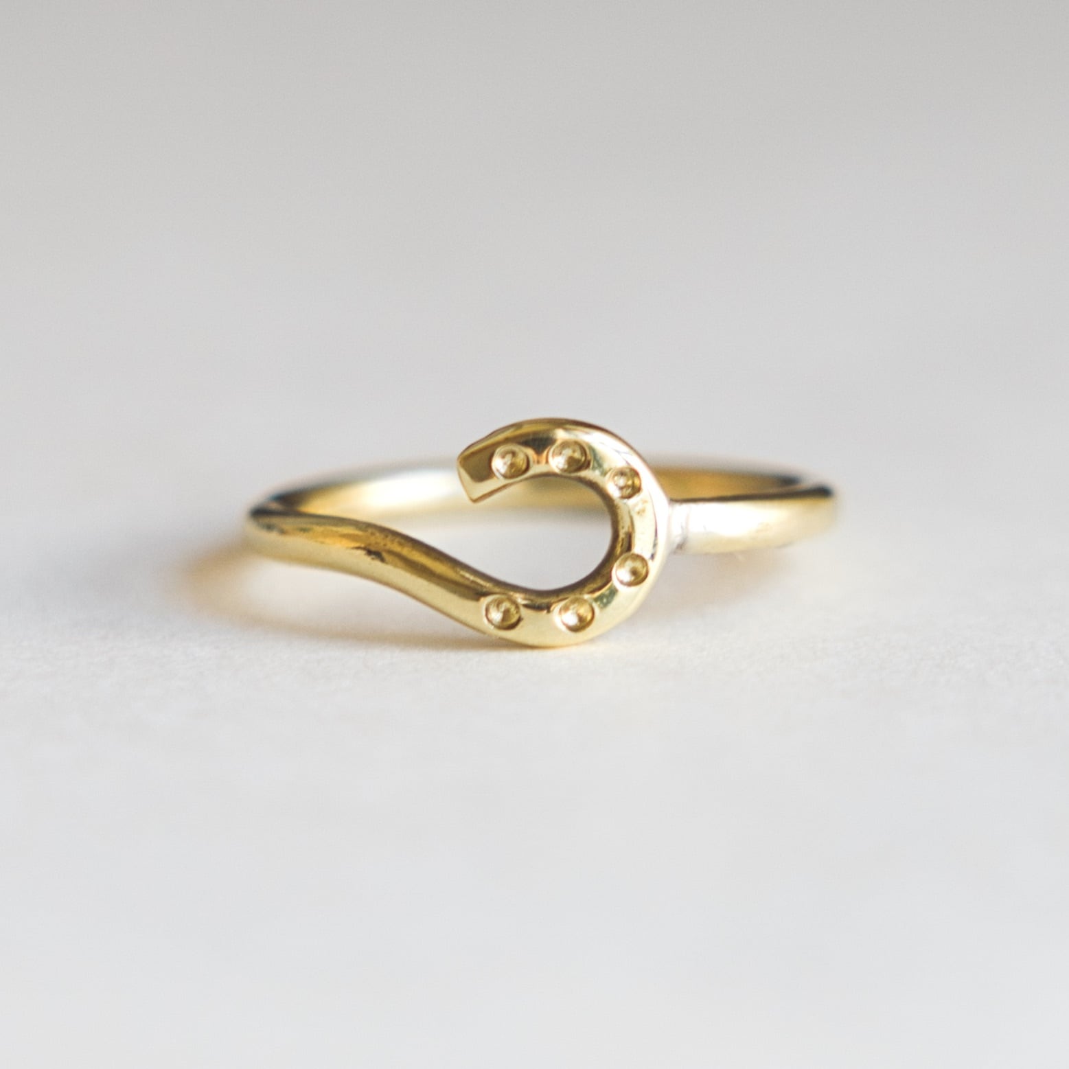 SAAD 指輪 馬蹄型オープンリング 楽天市場】馬蹄リング ホースシューリング 馬の蹄 オープンリング