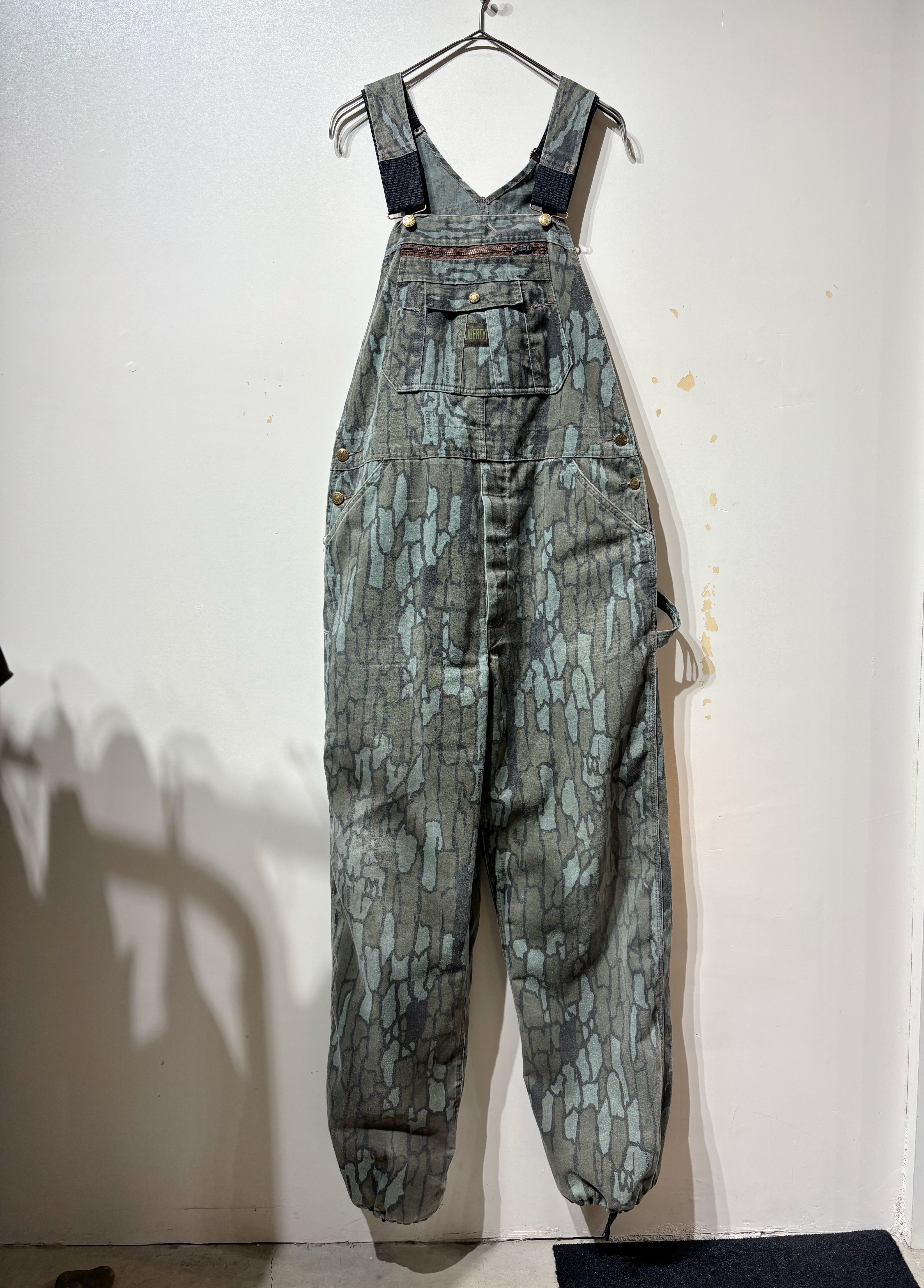 (OP150)90’s tree bark camo hunting overalls