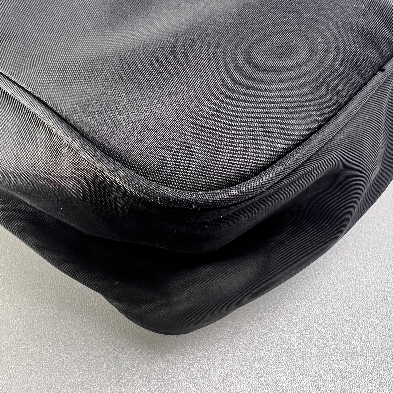 PRADA プラダ 三角ロゴ ナイロン ショルダーバッグ 黒 A-12709