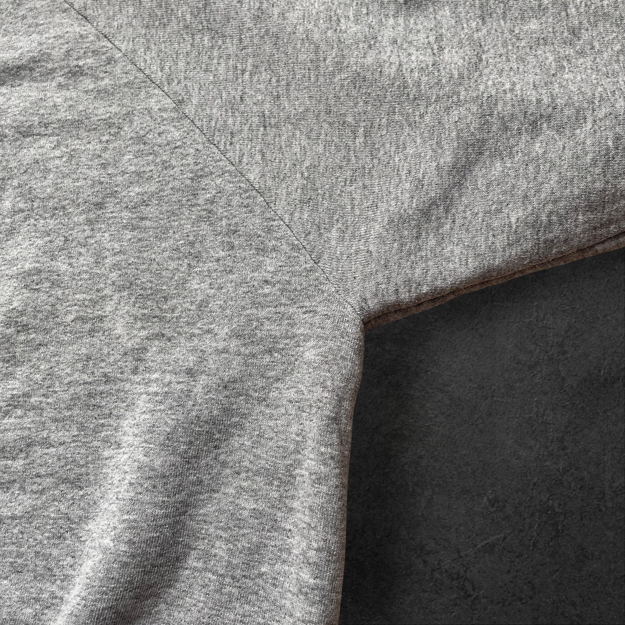 Fruit of the Loom Plain Raglan Sweatshirt Gray L