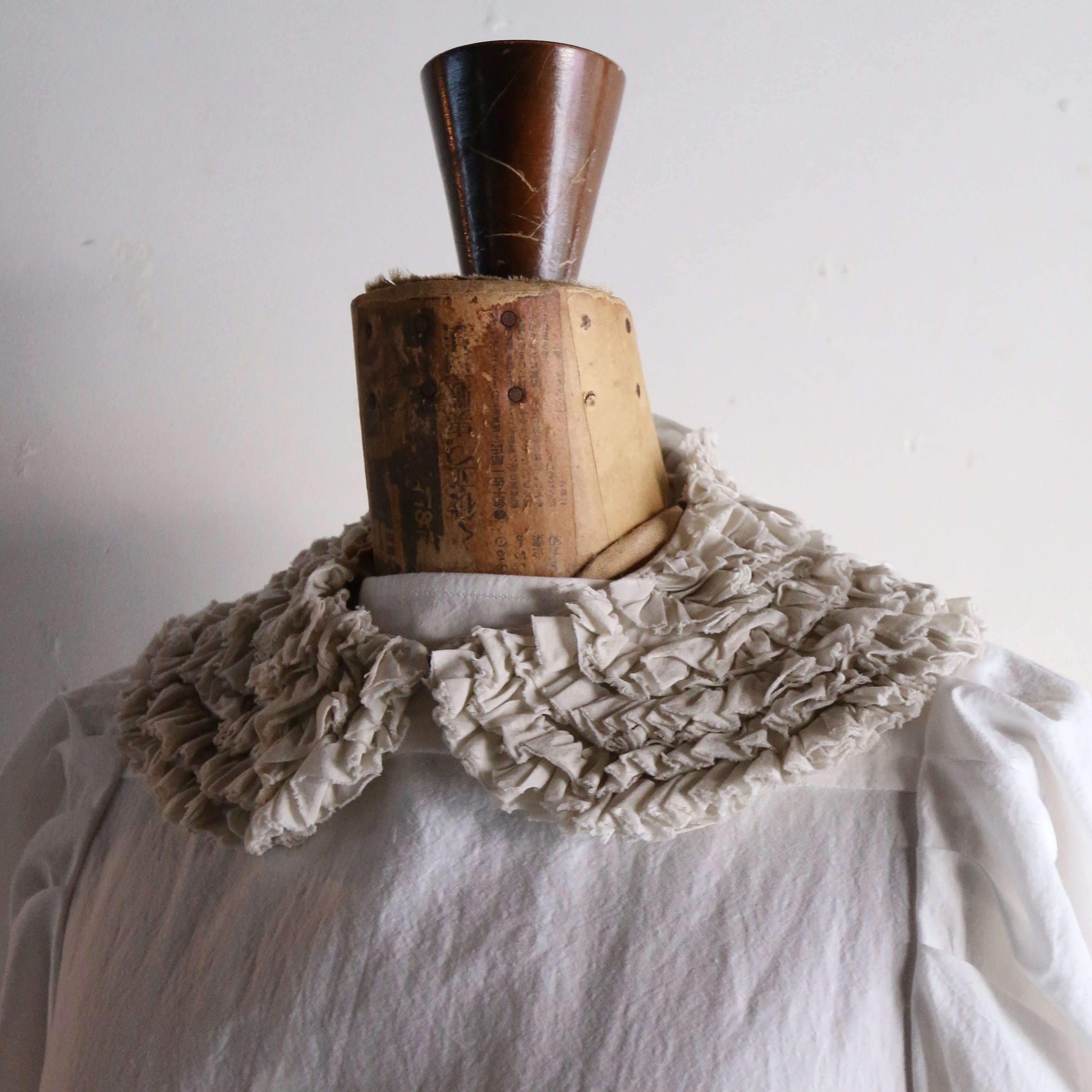 R&D.M.Co-/OLDMAN'S TAILOR オールドマンズテーラー FRILL COLLAR