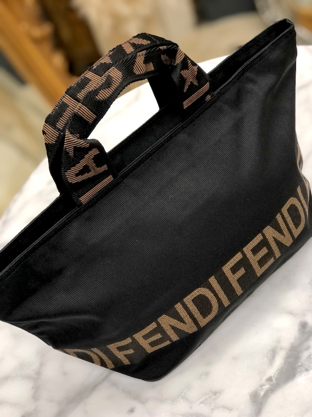 FENDI フェンディ　FENDI　ロゴ　ナイロン　ミニバッグ　ハンドバッグ　ブラック×ブラウン　vintage　ヴィンテージ　オールド　6zau6e