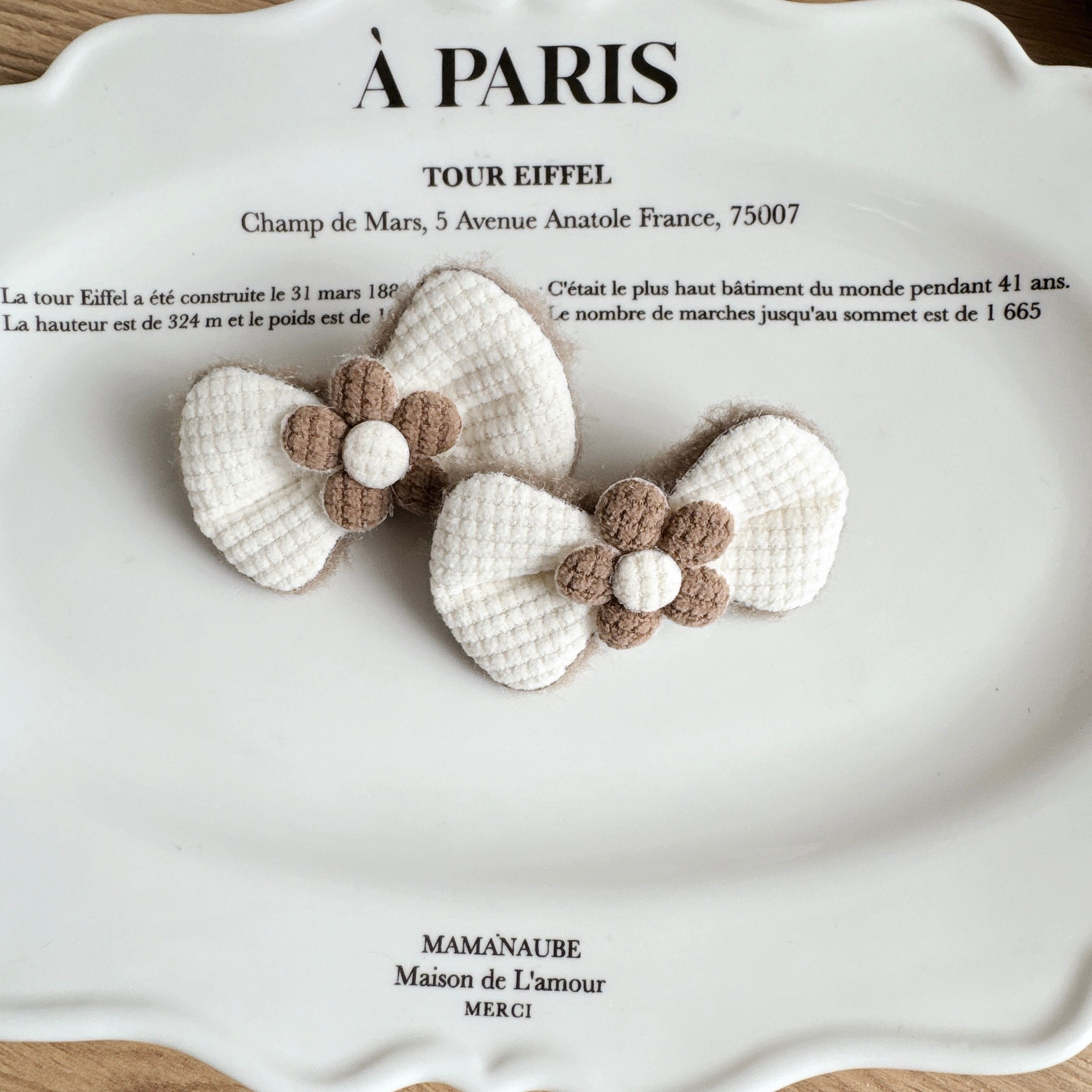 淡色リボンパッチン