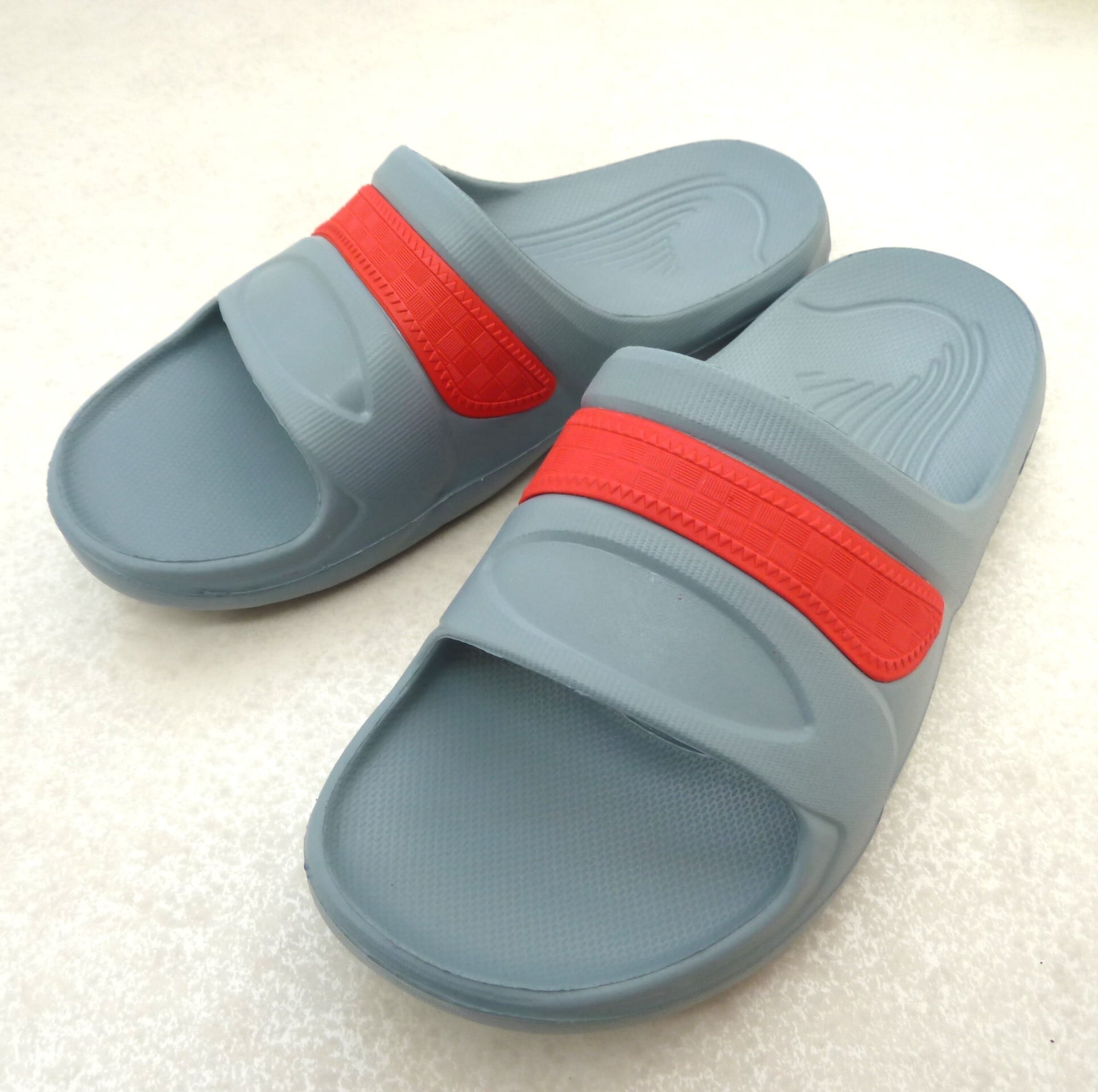 猿投台中学校 上履き ラッキーベルサンダル レッド