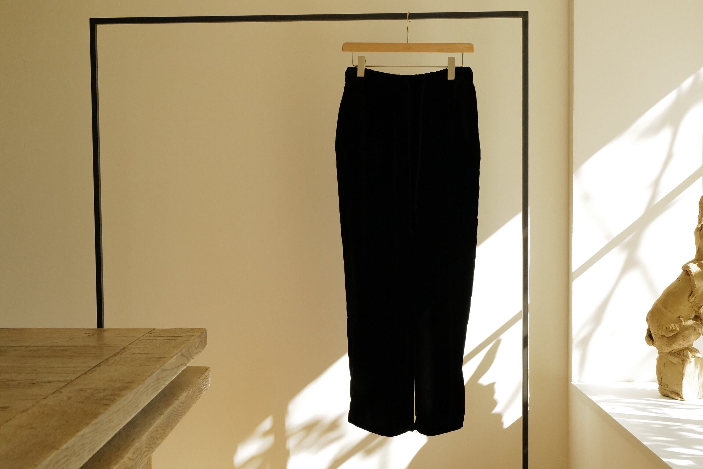 WIRROW | Velvet drawstring pants | HJ GALLERY