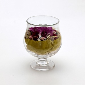 ボトルフラワー 紫カーネーション、赤ミニバラ、小花（ドライフラワー）【タンブラーガラス製】57