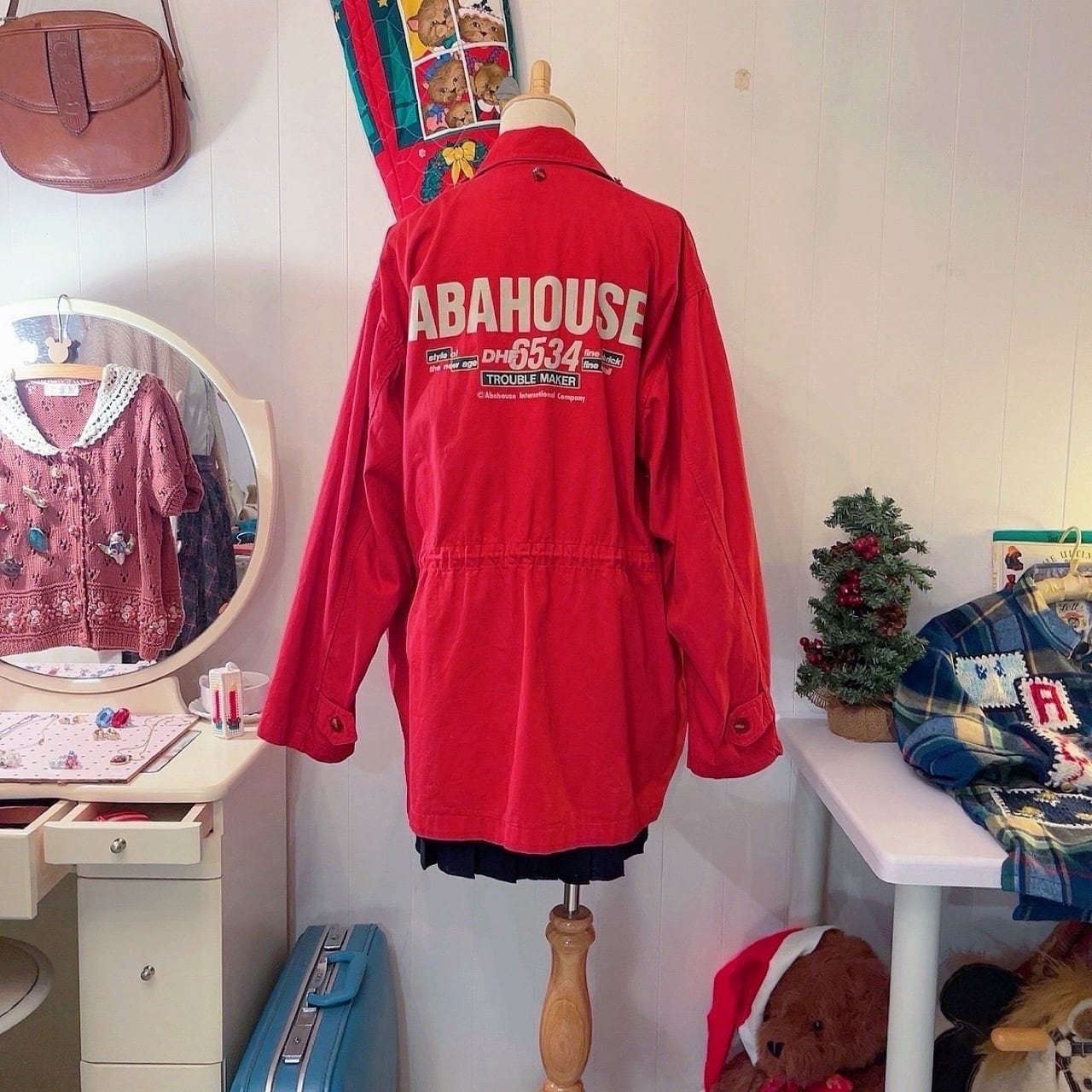 ABAHOUSE / red logo coat