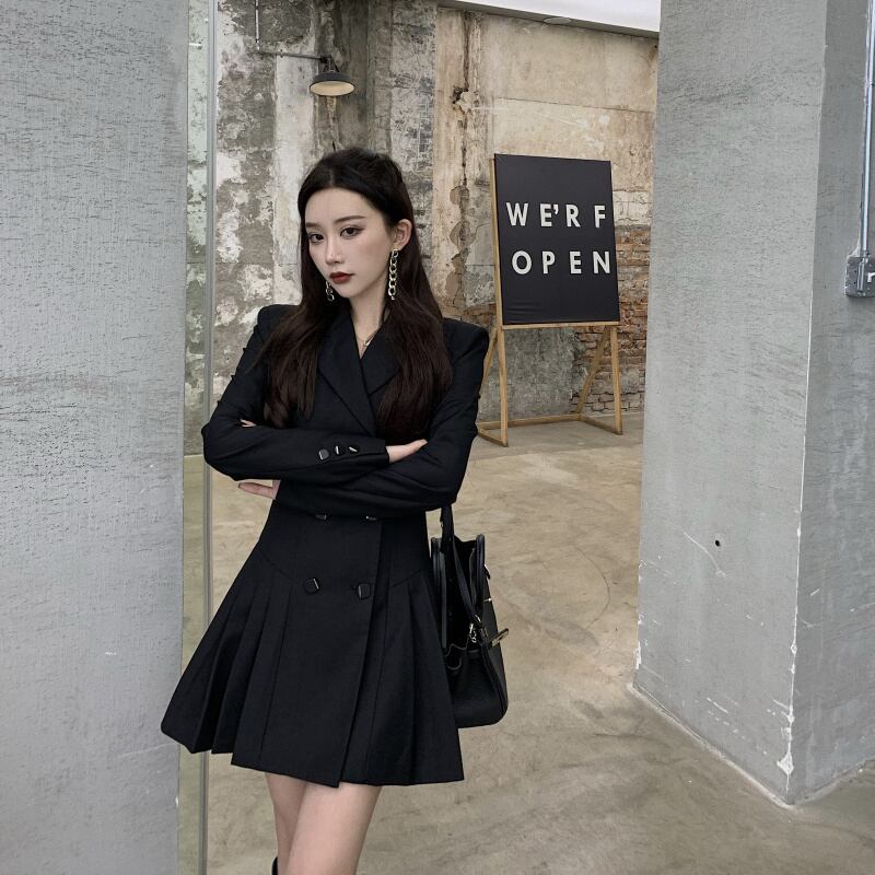 スタイルスーツ襟長袖ワンピース女性秋黒ウエストショートスカート2020新気性プリーツスカート ブラックストロベリース45406237442