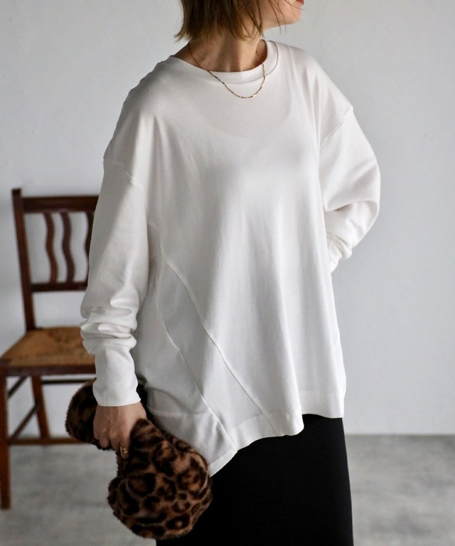 バルーンスムースプルオーバー