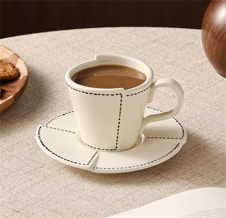 200mlコーヒー碗皿 ステッチ柄 おしゃれ卓上食器 | くらしプラス