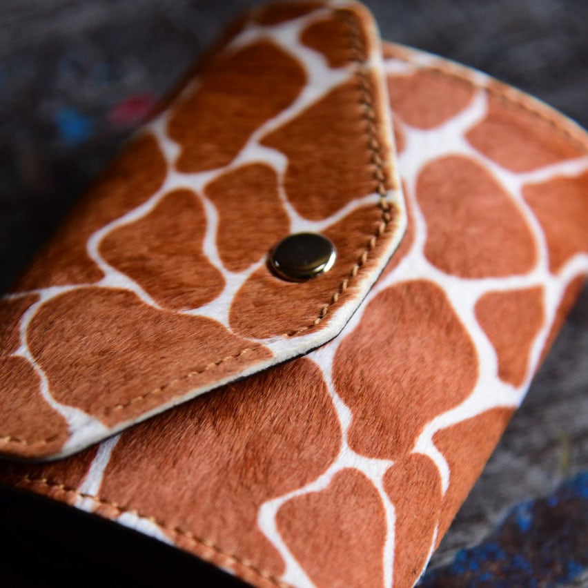 限定販売】-Safari Parum-キリン柄 giraffe（SAP/23071406） | RUMBLE