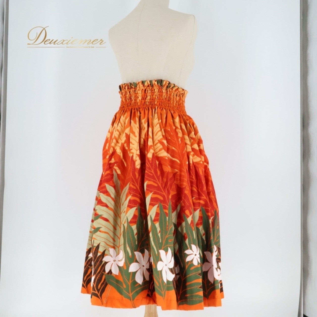 フラダンス 衣装 パウスカート オレンジ系 シングル スカート ハワイアンプリント アロハ レッスン 練習 ハワイアン かわいい おしゃれ 華やか 鮮やか グリーン系 カーキ系 ホワイト系 ブラウン系 橙 緑 白 茶 フラ ダンス ふんわり アロハシャツ ハワイ文化 トロピカル柄 リゾートファッション カジュアル エスニック 可愛いデザイン ダンス衣装