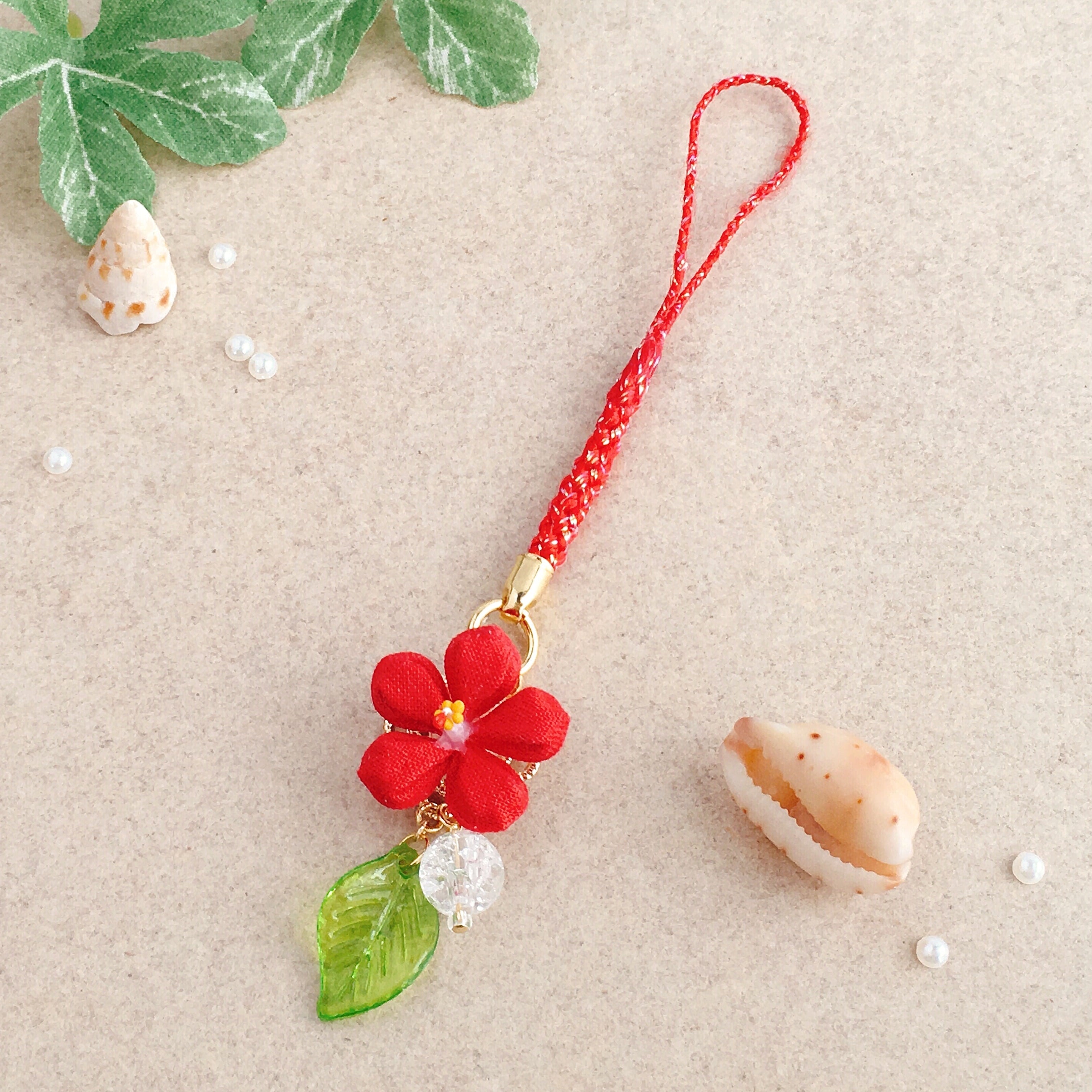 つまみ細工 ハイビスカス・プルメリアのストラップ 】---キーホルダー
