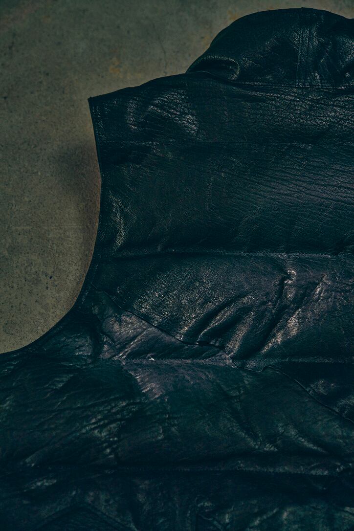 GOOD KARMA DEVELOPMENT【Leather Down Vest