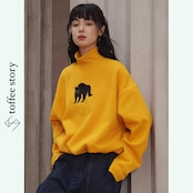 【2pattern】月のさざめきを纏う黒猫の幻想スウェット 《C0258》