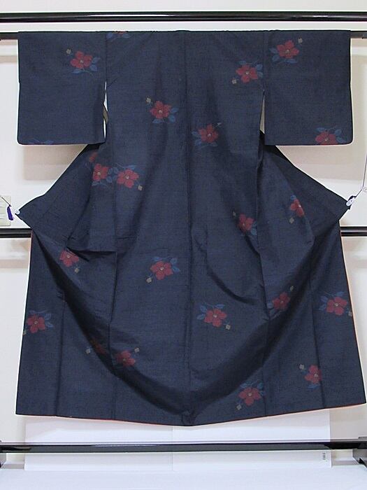 【正絹 紬】椿/藍地(濃紺)/152cm前後の方