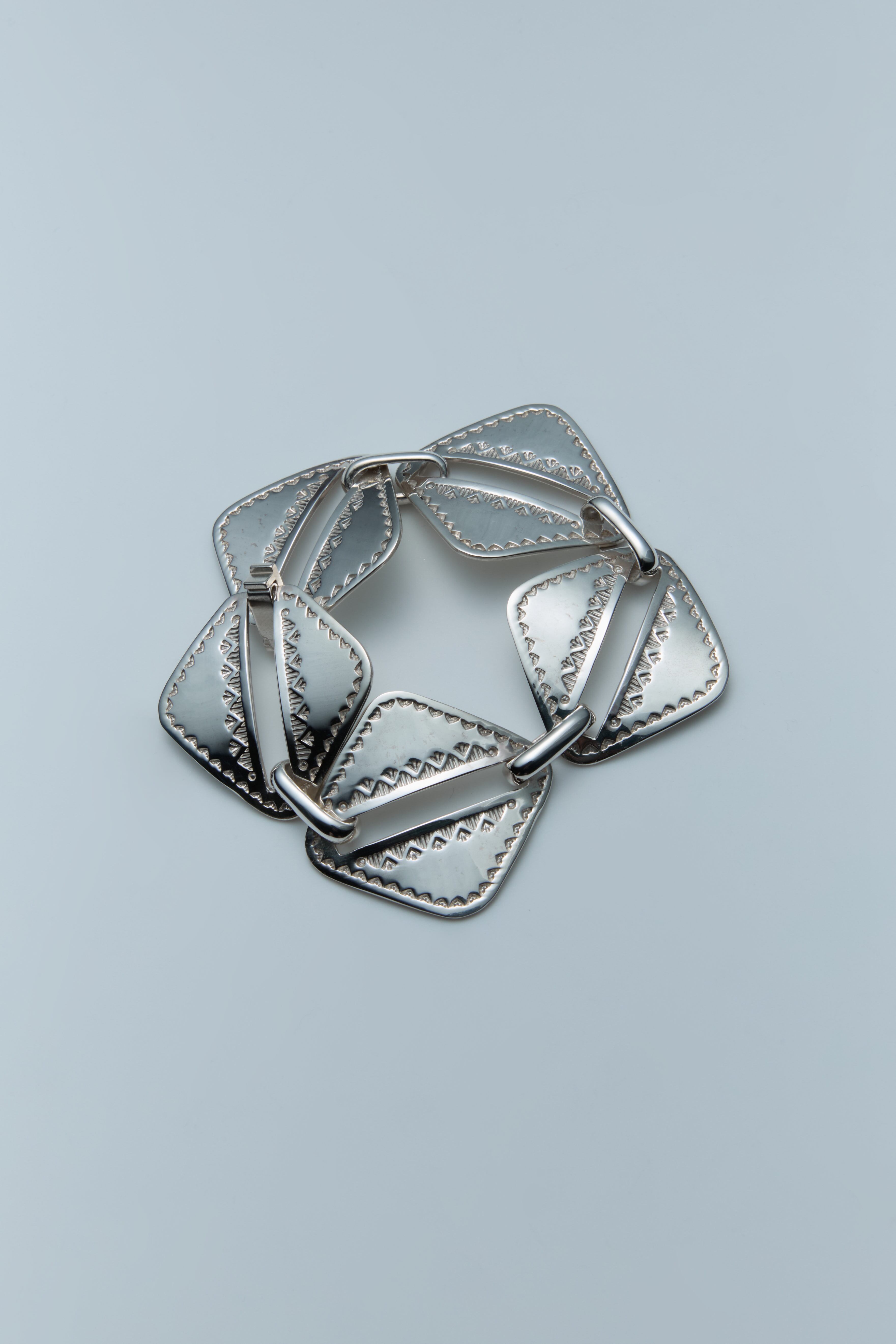 NOAARK / Carncion Diamonds Medium Stamp Bracelet (B111)