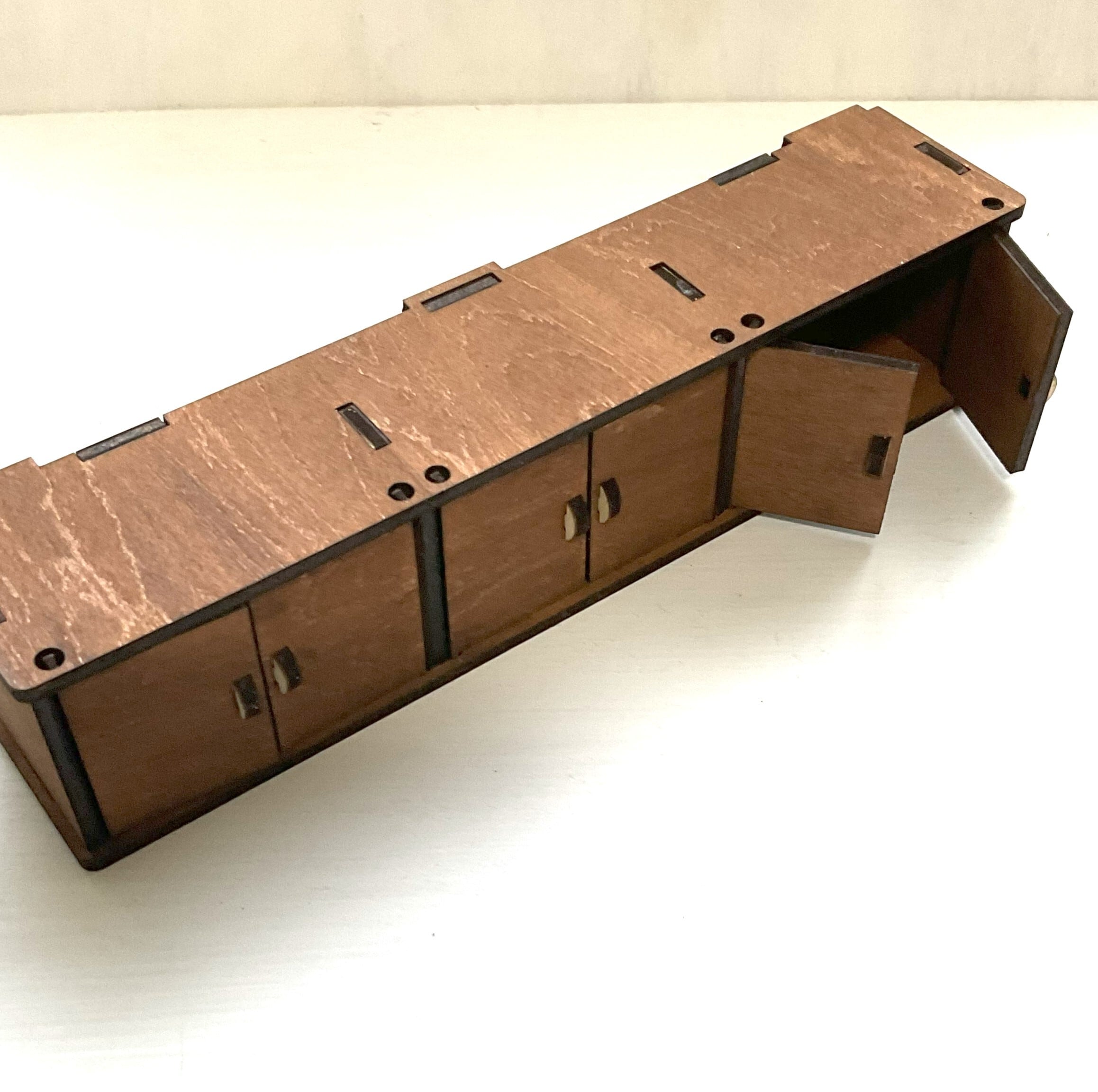ミニチュア家具】収納棚/カップボード【アンティーク風】 | COLUMBOX