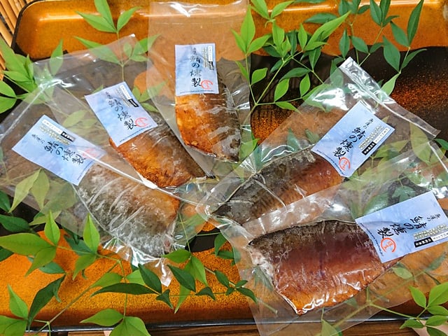 魚屋の鯖の燻製（５枚セット）　竹野鮮魚　WEBショップ