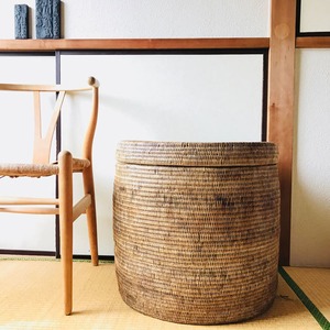 収納力抜群、スツールにもなるカゴ 〜特大〜
