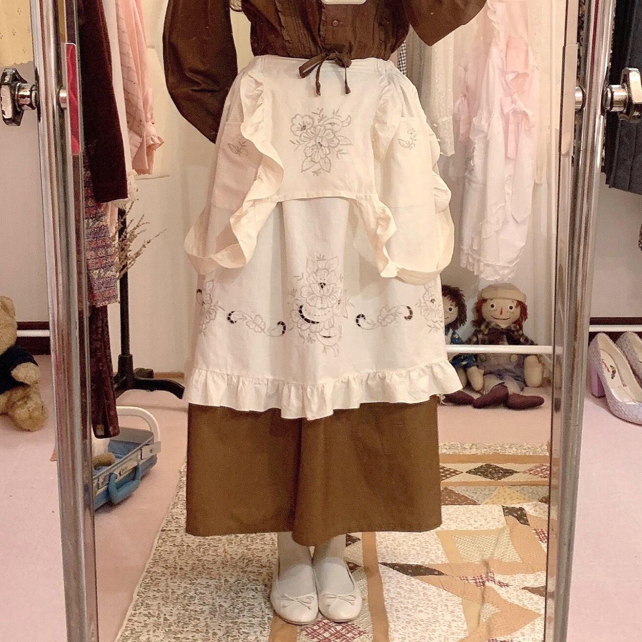 remake : chocolate brownie apron set up