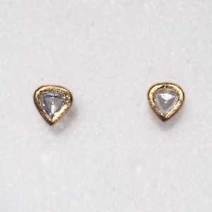 Gravity / Rose Cut Diamond Pierced Earring / Pair（E110-YD ）