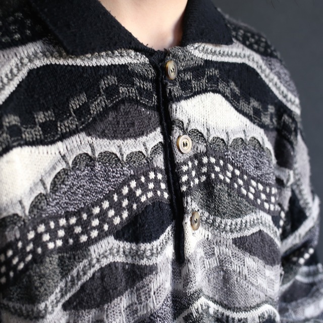 monotone 3D wave design loose pullover knit