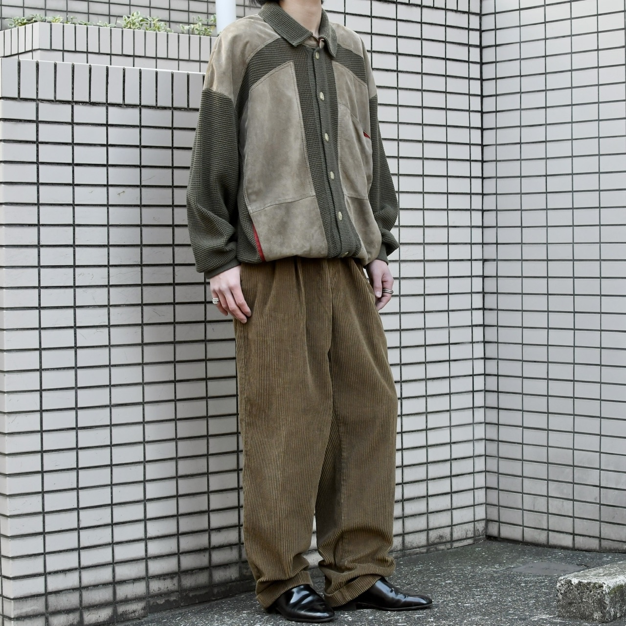 brown 2 tuck corduroy pants