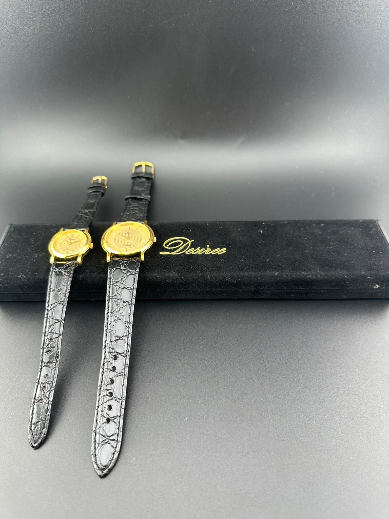 中古】Desiree デシレ ウォッチ 高級腕時計 本革 ブラック ペアセット