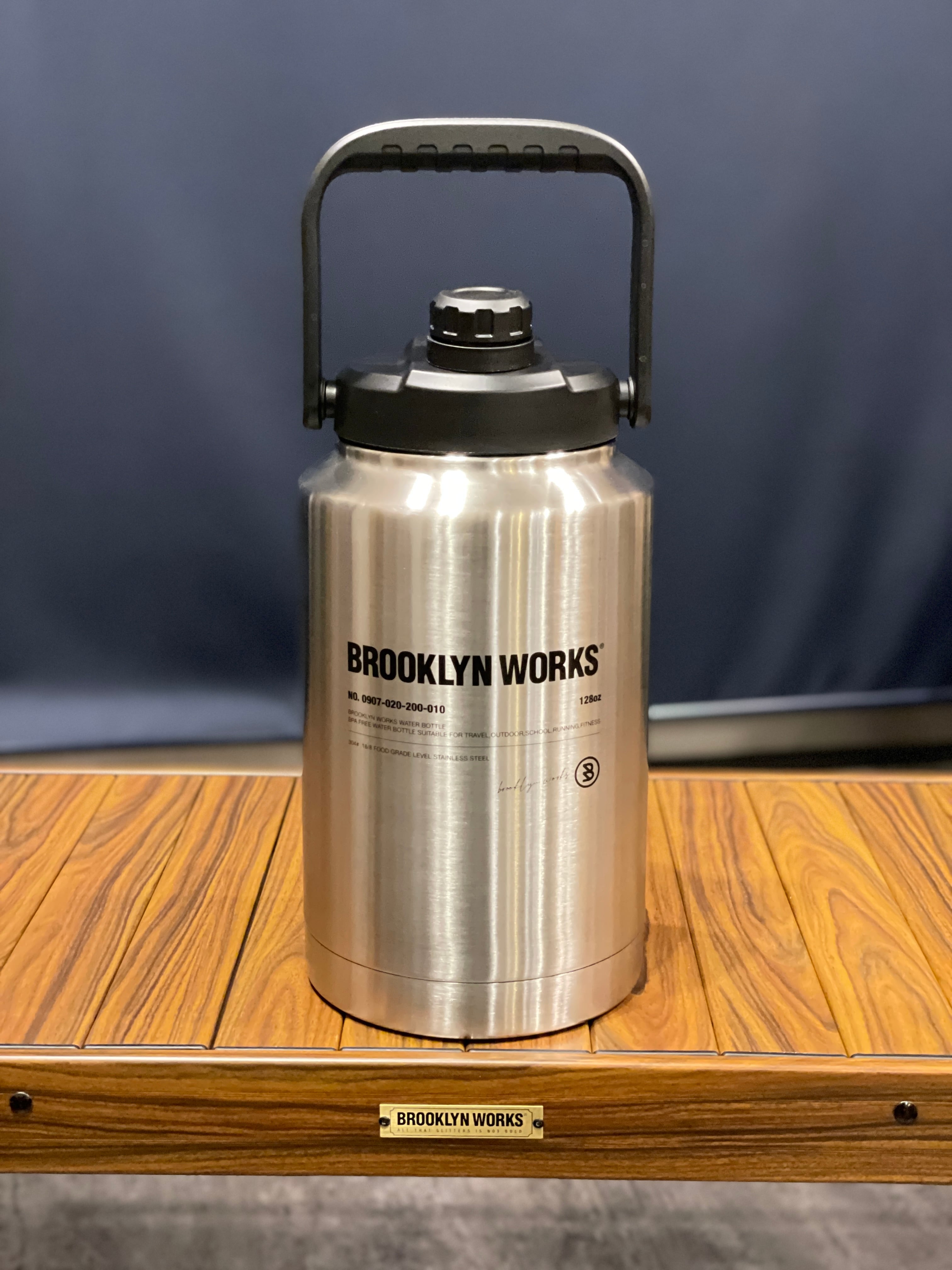 ブルックリンワークス3.8L ウォータージャグ SILVER BROOKLYN