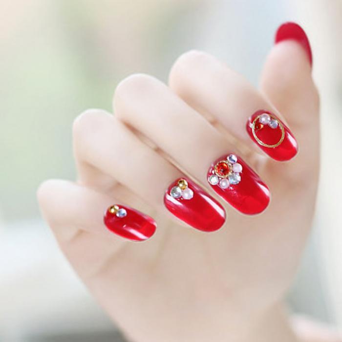 241赤にパールとストーンが綺麗なネイルチップ(241) | lumierange
