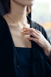 『艶やかな波』 wave necklace