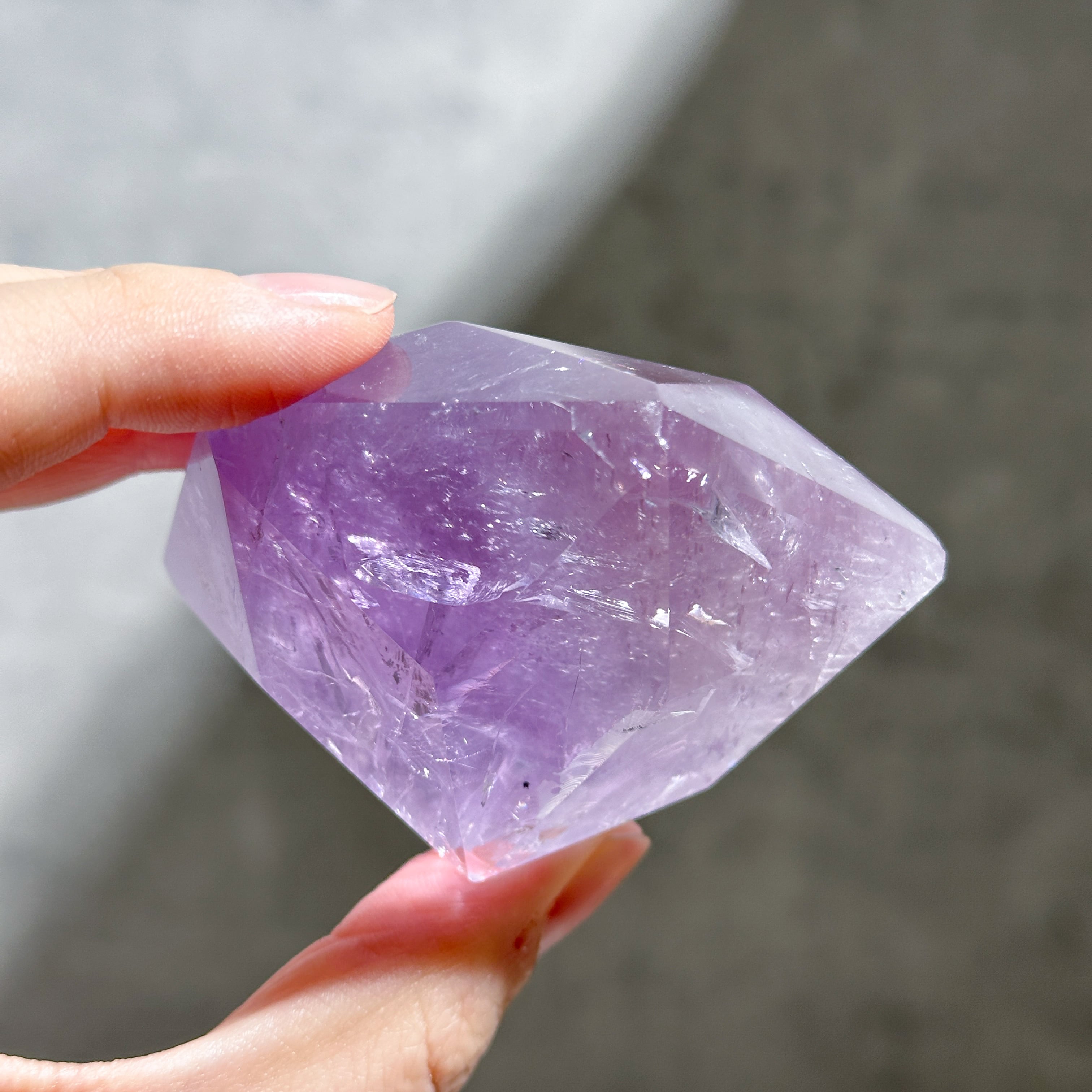 虹◎ファントムアメジスト ダイヤモンドカット32◇Amethyst Diamond