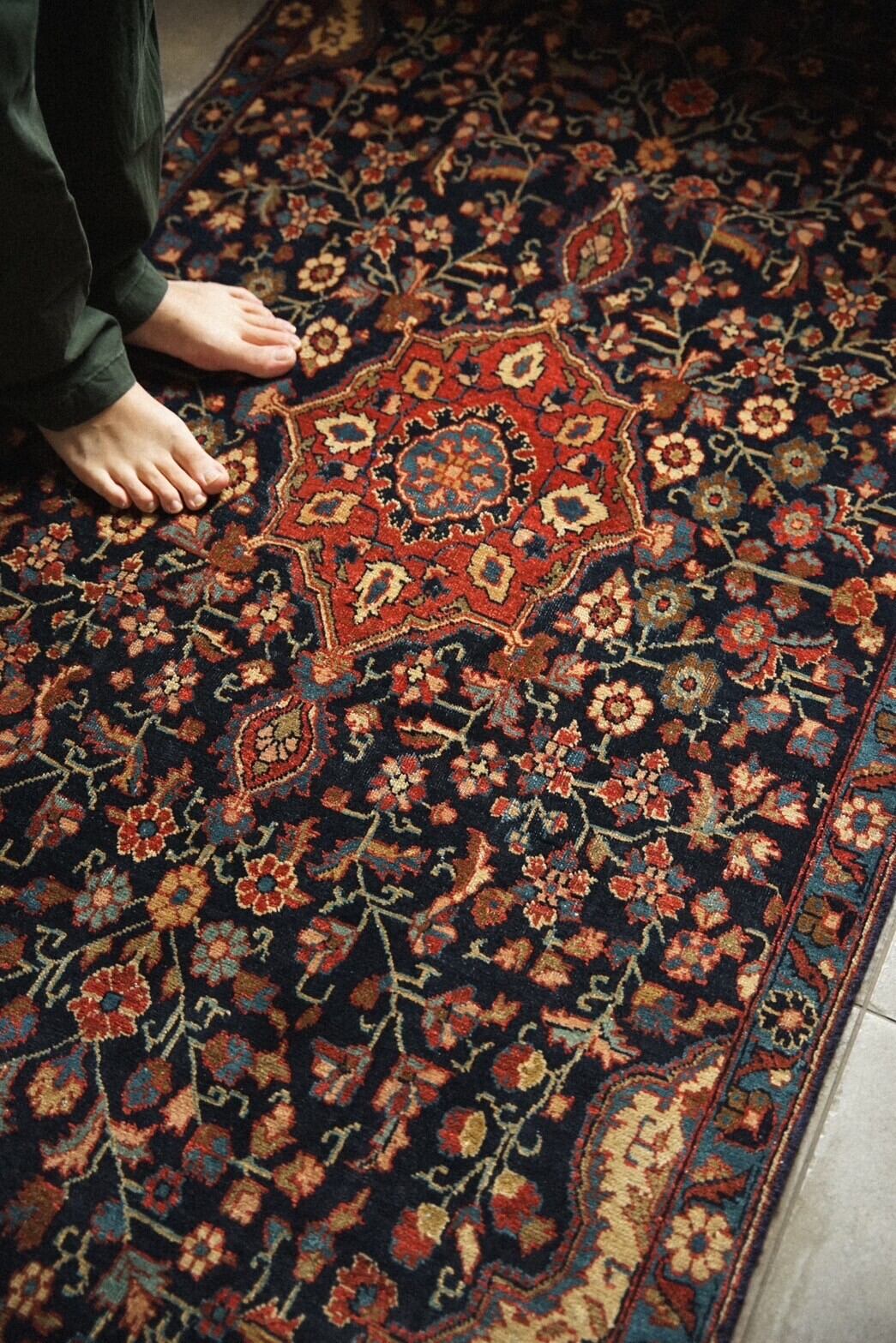 1203-Vintage Percian kashan rug