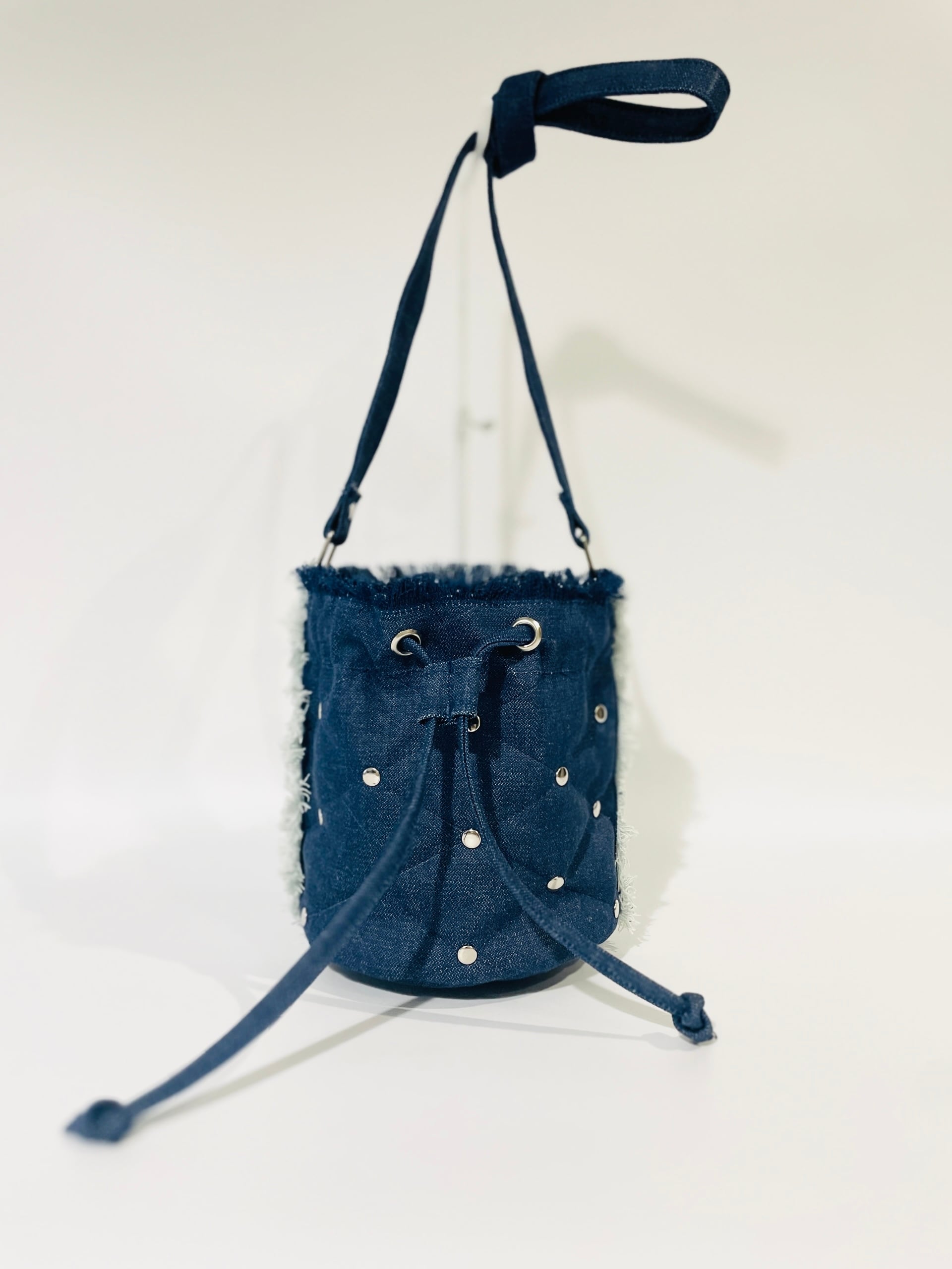 【スタッズ使いキルティングバケツバッグM】/1B1224